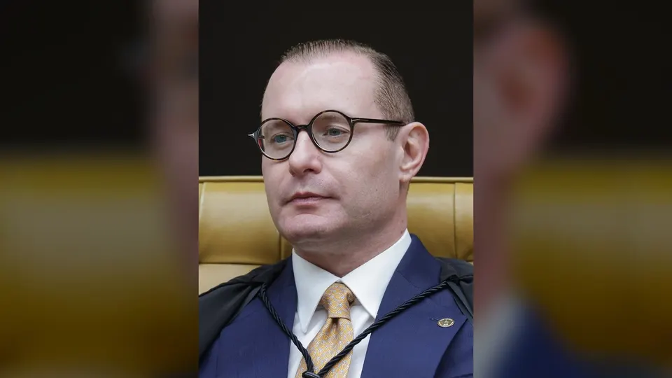 Retrato do ministro Cristiano Zanin, do Supremo Tribunal Federal